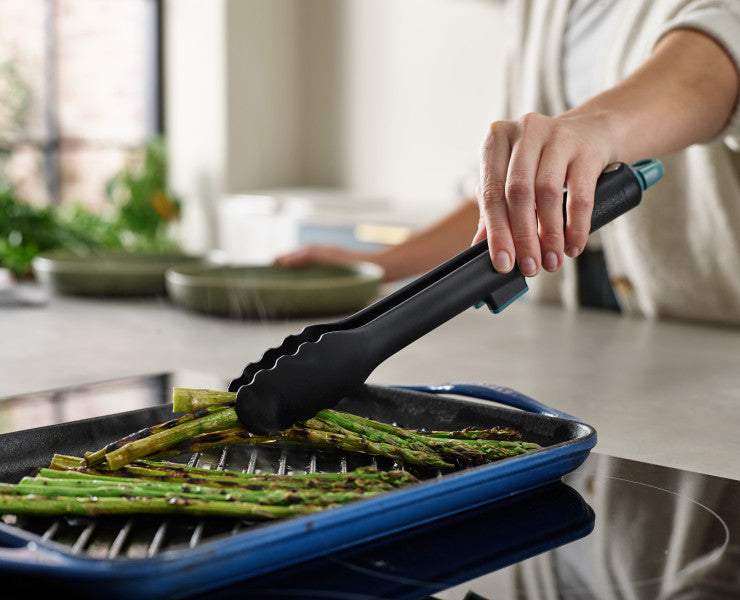 Joseph Joseph Duo Lockable Tongs with integrated tool rest - Cafe Supply