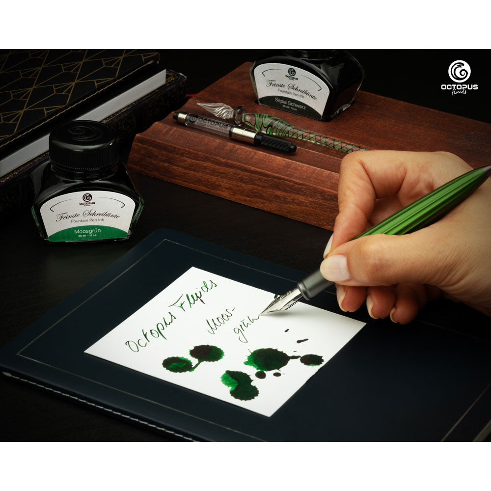 Octopus Fluids Fountain Pen Ink Moss Green (Moosgrun) 30ml - Cafe Supply