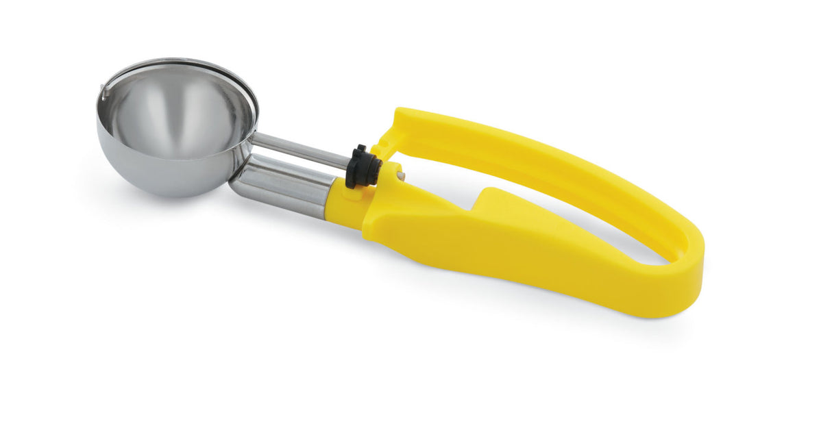 1 ⅘-ounce disher with yellow squeeze handle - Cafe Supply