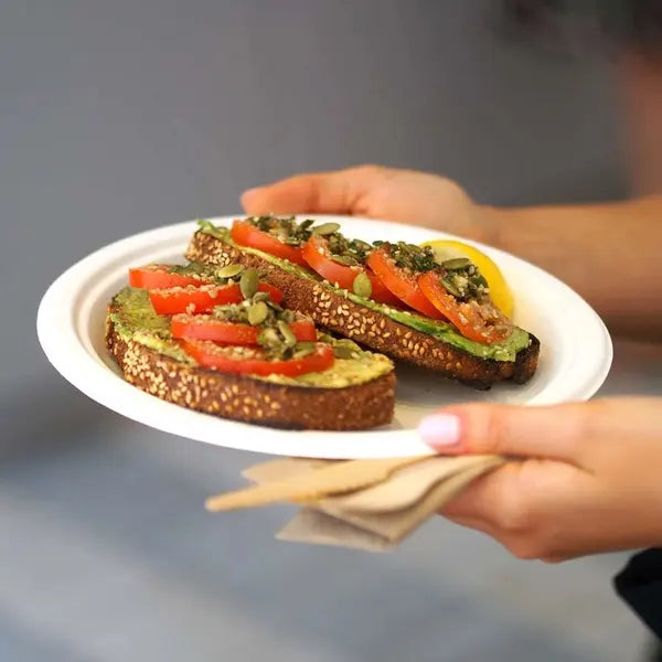 23cm / 9" Round Plant Fibre Plates - Cafe Supply