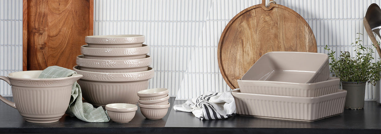 Wiltshire Heritage Square Baker 24cm - Cafe Supply