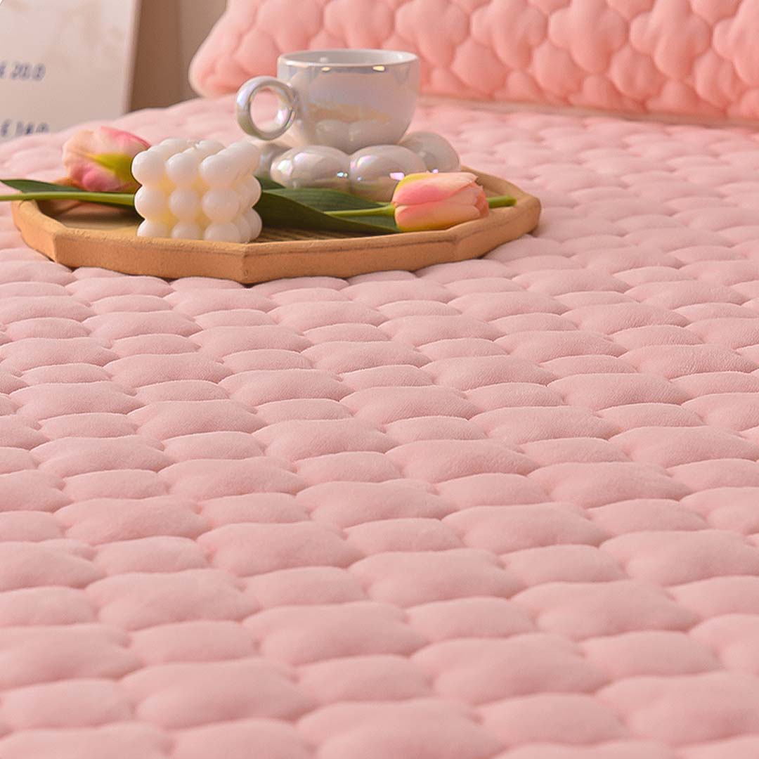 SOGA 2X Pink 183cm Wide Mattress Cover Thick Quilted Fleece Stretchable Clover Design Bed Spread Sheet Protector with Pillow Covers - Cafe Supply