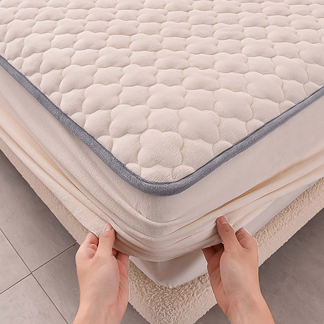 SOGA 2X Beige 183cm Wide Mattress Cover Thick Quilted Fleece Stretchable Clover Design Bed Spread Sheet Protector with Pillow Covers - Cafe Supply