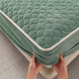 SOGA 2X Green 153cm Wide Mattress Cover Thick Quilted Fleece Stretchable Clover Design Bed Spread Sheet Protector with Pillow Covers - Cafe Supply